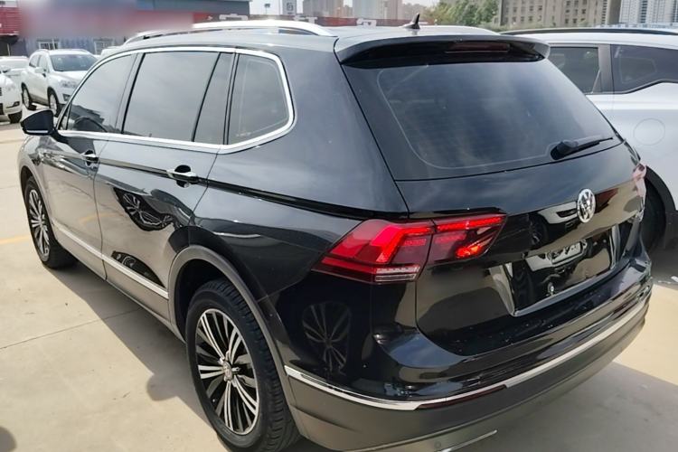 Used Volkswagen Tiguan L 2018 380TSI Automatic All-Wheel Drive Luxury Edition Rear Left 45 Deg