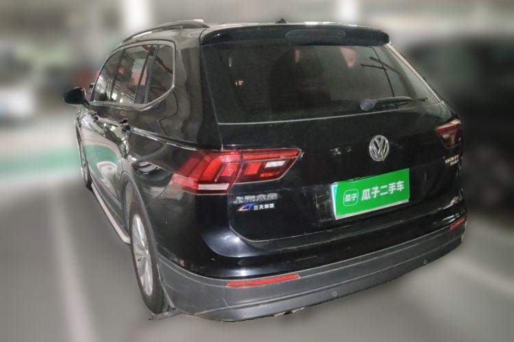 Used Volkswagen Tiguan L 2018 330TSI Automatic Two-Wheel Drive Luxury Edition Rear Left 45 Deg