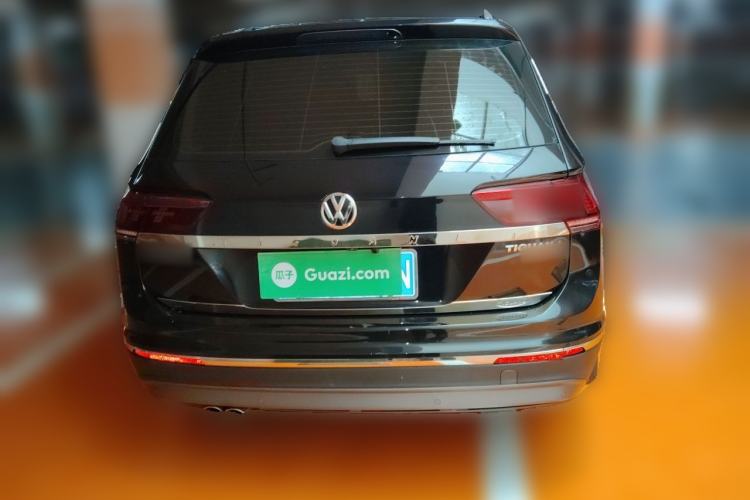 Used Volkswagen Tiguan L 2018 Facelift 330TSI Automatic Two-Wheel Drive Luxury Edition Rear