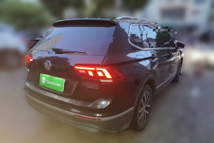 Used Volkswagen Tiguan L 2018 330TSI Automatic Two-Wheel Drive Luxury Edition Rear Right 45 Deg