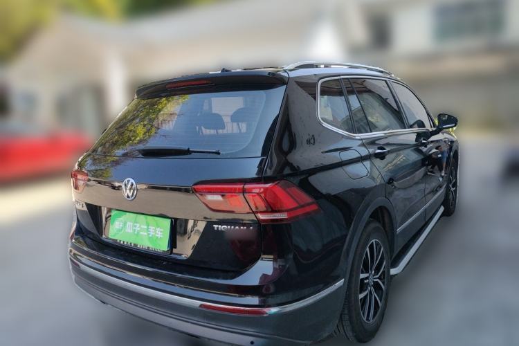 Used Volkswagen Tiguan L 2018 Facelift 330TSI Automatic Two-Wheel Drive Luxury Edition Rear Right 45 Deg