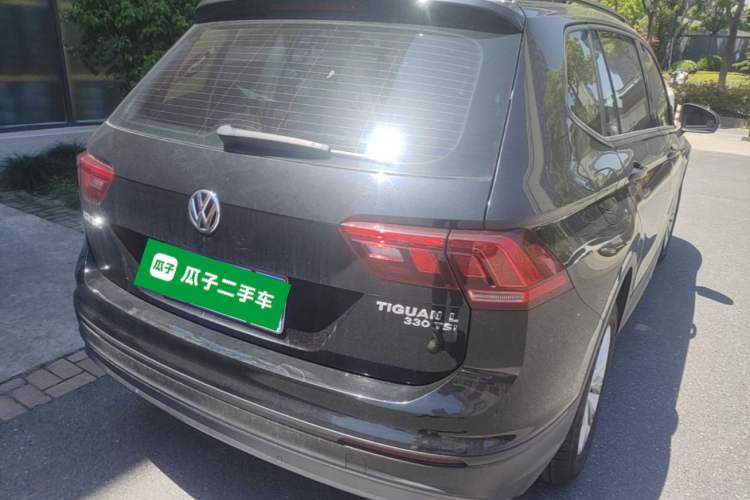 Used Volkswagen Tiguan L 2018 Revised Version 330TSI Automatic Two-Wheel Drive Trendy Edition Rear Right 45 Deg