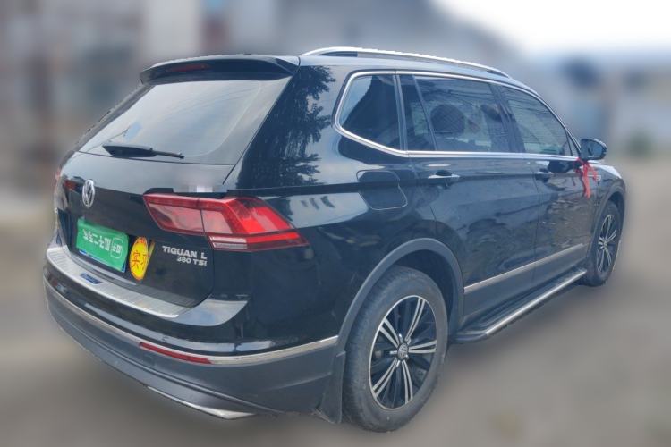 Used Volkswagen Tiguan L 2018 380TSI Automatic All-Wheel Drive Luxury Edition Rear Right 45 Deg