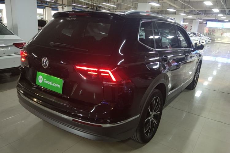 Used Volkswagen Tiguan L 2018 330TSI Automatic Two-Wheel Drive Flagship Edition Rear Right 45 Deg