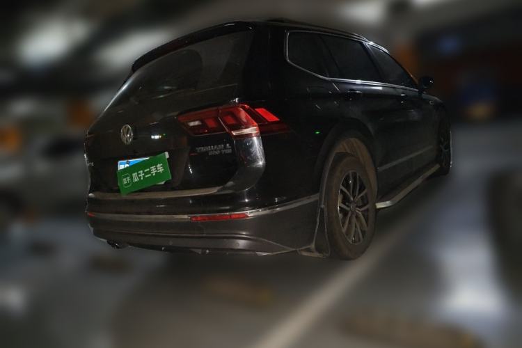 Used Volkswagen Tiguan L 2018 330TSI Automatic Two-Wheel Drive Luxury Edition Rear Right 45 Deg