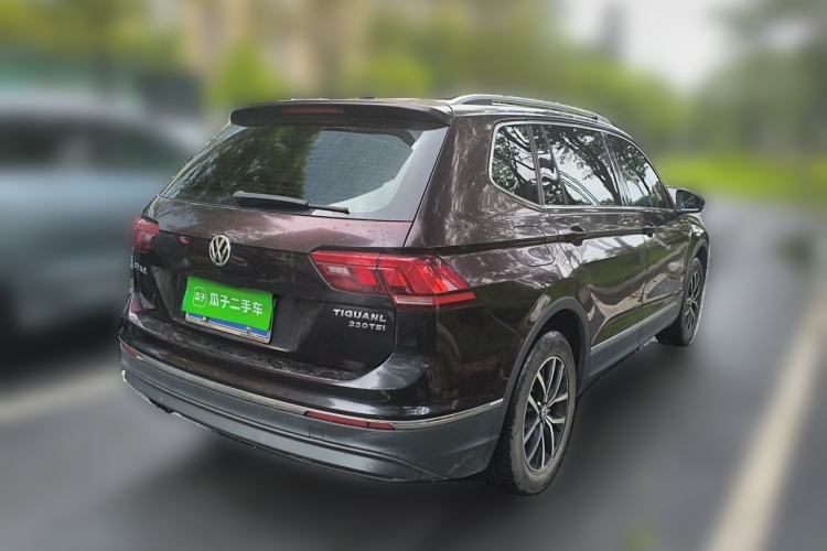 Used Volkswagen Tiguan L 2018 330TSI Automatic Two-Wheel Drive Comfort Edition Rear Right 45 Deg