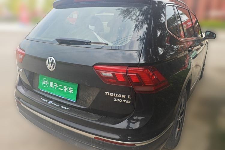 Used Volkswagen Tiguan L 2018 330TSI Automatic Two-Wheel Drive Luxury Edition Rear Right 45 Deg