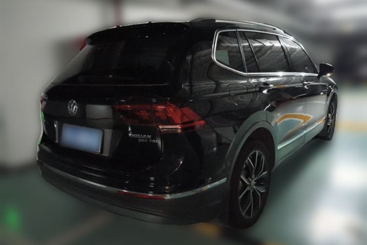 Used Volkswagen Tiguan L 2018 380TSI Automatic All-Wheel Drive Flagship Edition Rear Right 45 Deg