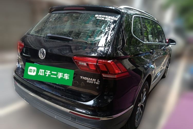Used Volkswagen Tiguan L 2018 330TSI Automatic Two-Wheel Drive Luxury Edition Rear Right 45 Deg