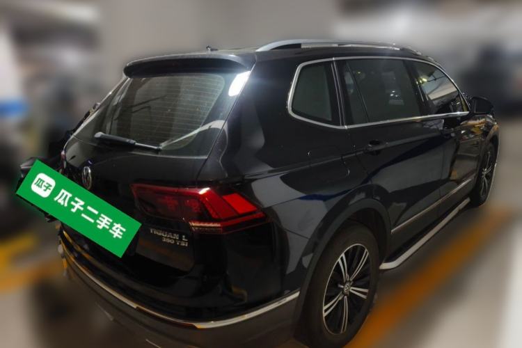 Used Volkswagen Tiguan L 2018 380TSI Automatic All-Wheel Drive Luxury Edition Rear Right 45 Deg