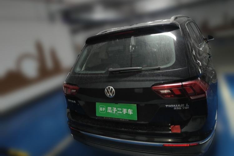 Used Volkswagen Tiguan L 2018 330TSI Automatic Two-Wheel Drive Luxury Edition Rear