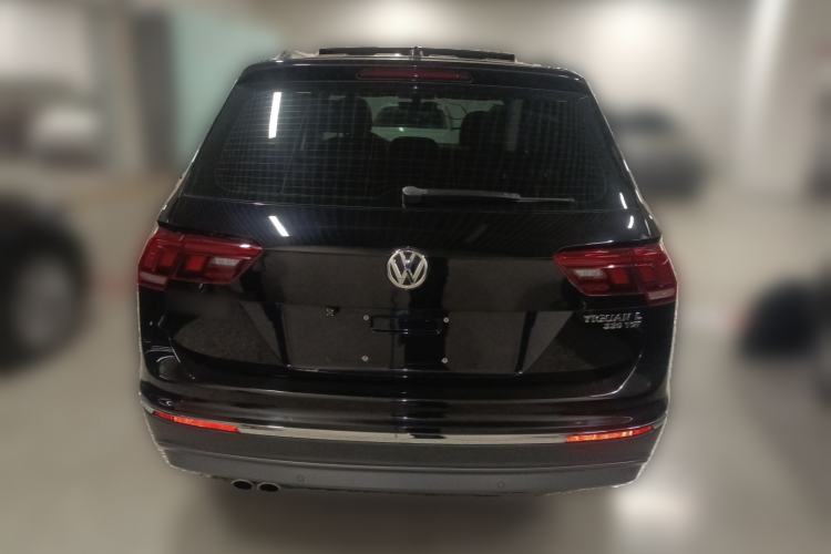 Used Volkswagen Tiguan L 2018 Facelift 330TSI Automatic Two-Wheel Drive Luxury Edition Rear