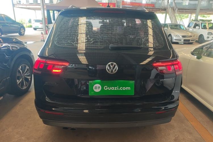Used Volkswagen Tiguan L 2018 330TSI Automatic Two-Wheel Drive Luxury Edition Rear