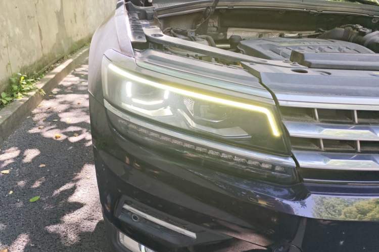 Used Volkswagen Tiguan L 2018 330TSI Automatic Two-Wheel Drive Flagship Edition Right Front Headlight