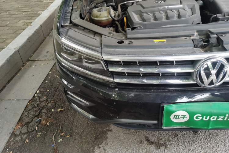 Used Volkswagen Tiguan L 2018 Revised 330TSI Automatic Two-Wheel Drive Flagship Edition Right Front Headlight