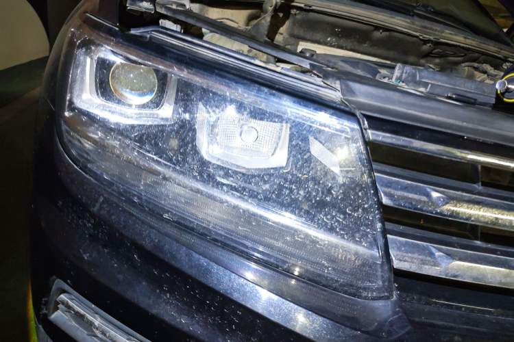 Used Volkswagen Tiguan L 2018 Facelift 330TSI Automatic Two-Wheel Drive Luxury Edition Right Front Headlight