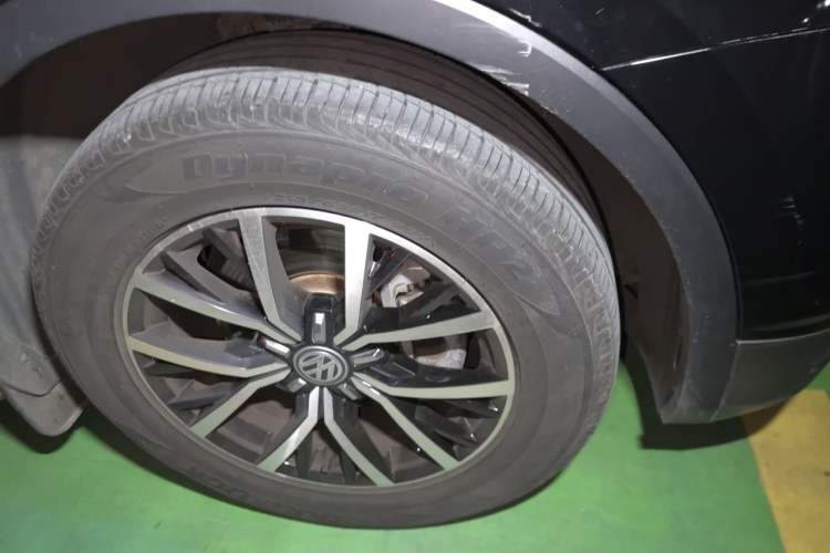 Used Volkswagen Tiguan L 2018 330TSI Automatic Two-Wheel Drive Comfort Edition Right Front Wheel Hub