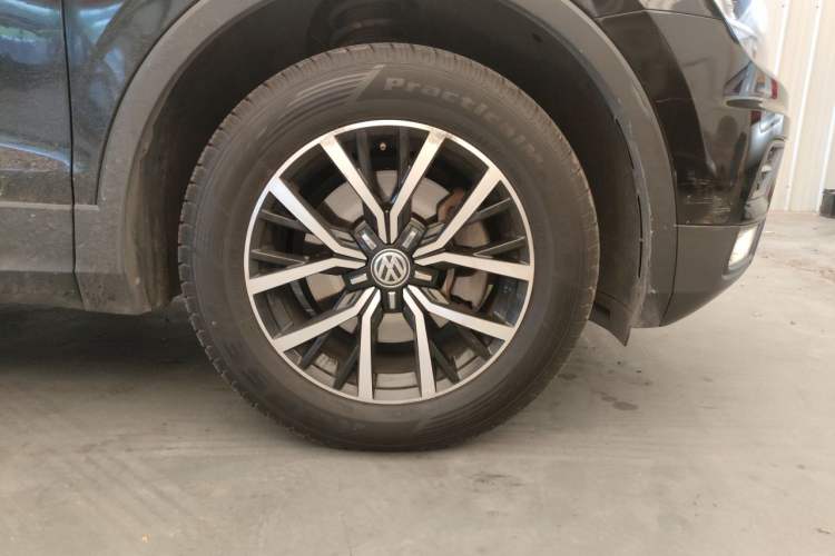 Used Volkswagen Tiguan L 2018 330TSI Automatic Two-Wheel Drive Luxury Edition Right Front Wheel Hub
