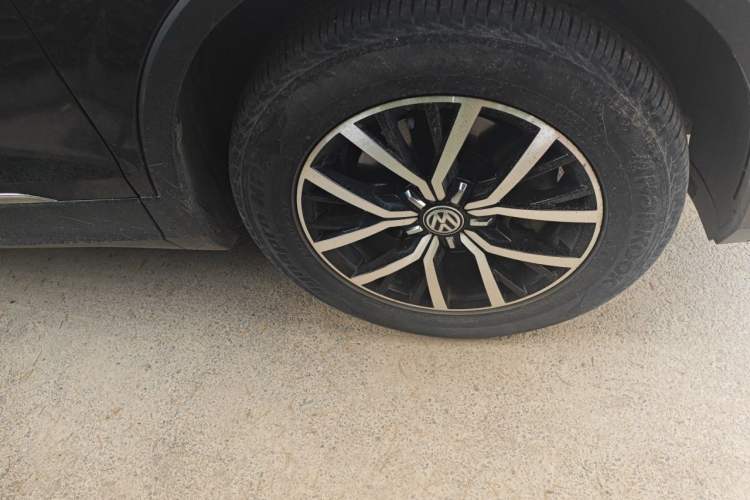 Used Volkswagen Tiguan L 2018 330TSI Automatic Two-Wheel Drive Luxury Edition Right Front Wheel Hub
