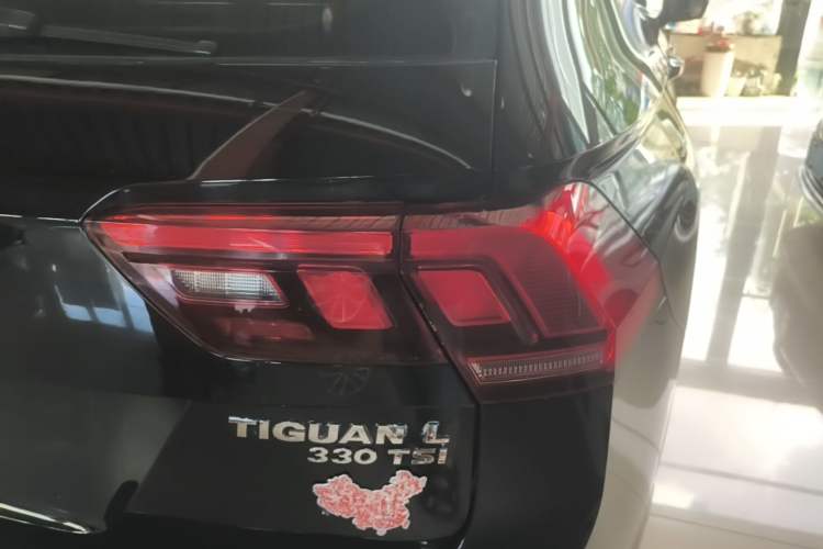 Used Volkswagen Tiguan L 2018 330TSI Automatic Two-Wheel Drive Comfort Edition Right Rear Taillight