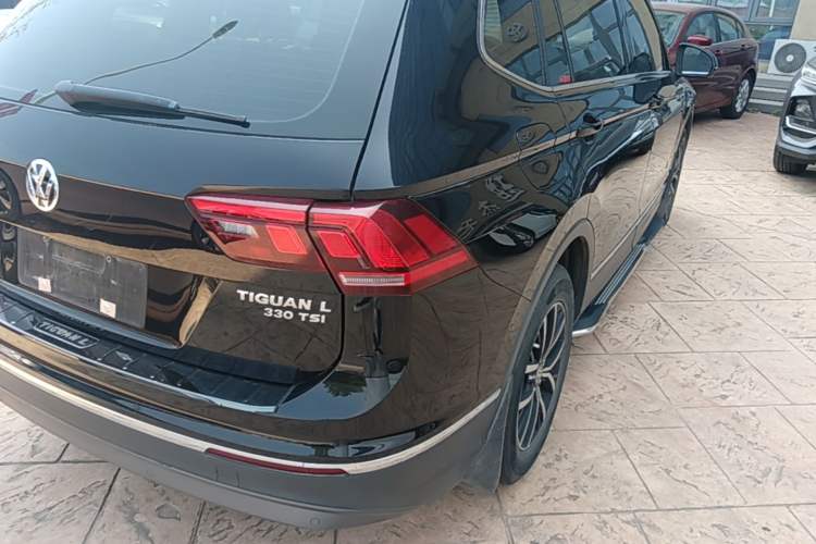 Used Volkswagen Tiguan L 2018 Facelift 330TSI Automatic Two-Wheel Drive Luxury Edition Right Rear Taillight