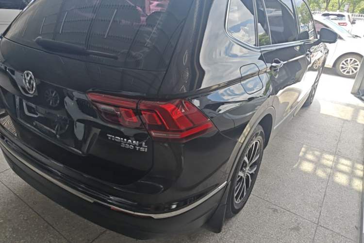 Used Volkswagen Tiguan L 2018 Facelift 330TSI Automatic Two-Wheel Drive Luxury Edition Right Rear Taillight