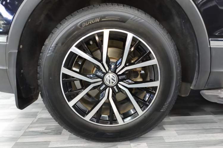 Used Volkswagen Tiguan L 2018 280TSI Automatic Two-Wheel Drive Comfort Edition Right Rear Wheel Hub