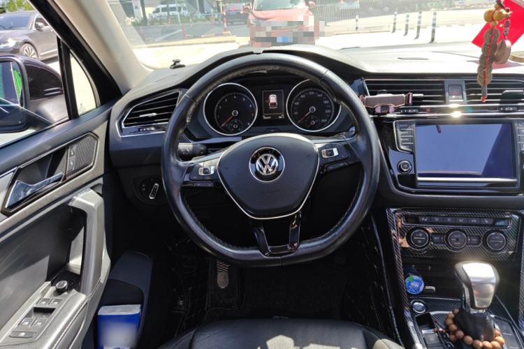 Used Volkswagen Tiguan L 2018 330TSI Automatic Two-Wheel Drive Luxury Edition Steering Wheel