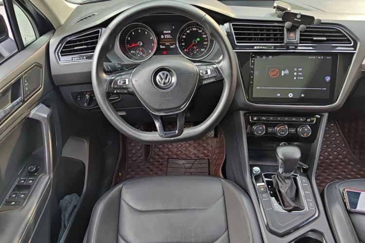 Used Volkswagen Tiguan L 2018 Facelift 330TSI Automatic Two-Wheel Drive Luxury Edition Steering Wheel