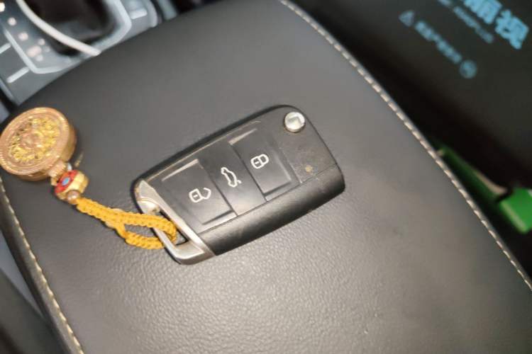 Used Volkswagen Tiguan L 2018 330TSI Automatic Two-Wheel Drive Luxury Edition Vehicle Key