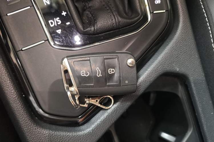 Used Volkswagen Tiguan L 2018 330TSI Automatic Two-Wheel Drive Flagship Edition Vehicle Key