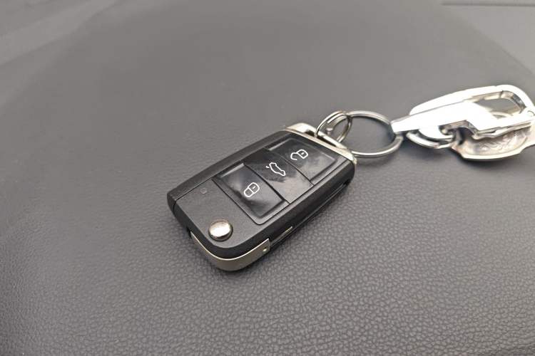 Used Volkswagen Tiguan L 2018 330TSI Automatic Two-Wheel Drive Comfort Edition Vehicle Key