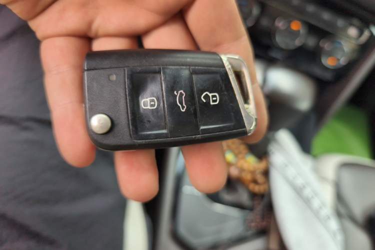 Used Volkswagen Tiguan L 2018 380TSI Automatic All-Wheel Drive Luxury Edition Vehicle Key