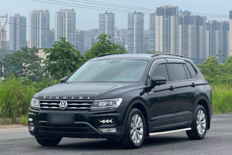 Used Volkswagen Tiguan L 2018 330TSI Automatic Two-Wheel Drive Luxury Edition Guazi used car, China used car export, Used car for sale, Used  cars, Cheapest cars for sale