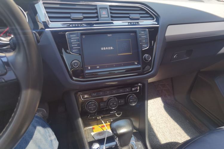 Used Volkswagen Tiguan L 2018 330TSI Automatic Two-Wheel Drive Comfort Edition Audio And AC Panel