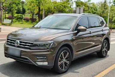 Used Volkswagen Tiguan L 2018 380TSI Automatic All-Wheel Drive Luxury Edition