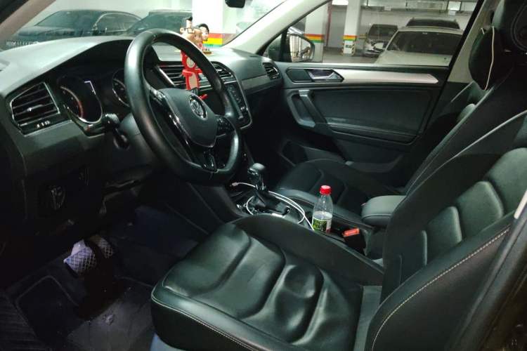 Used Volkswagen Tiguan L 2018 330TSI Automatic Two-Wheel Drive Luxury Edition Driver Seat