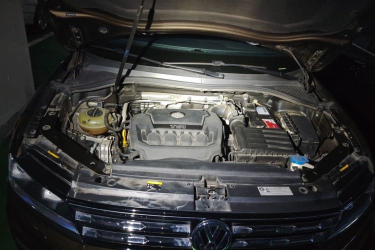 Used Volkswagen Tiguan L 2018 Facelift 330TSI Automatic Two-Wheel Drive Luxury Edition Engine Bay