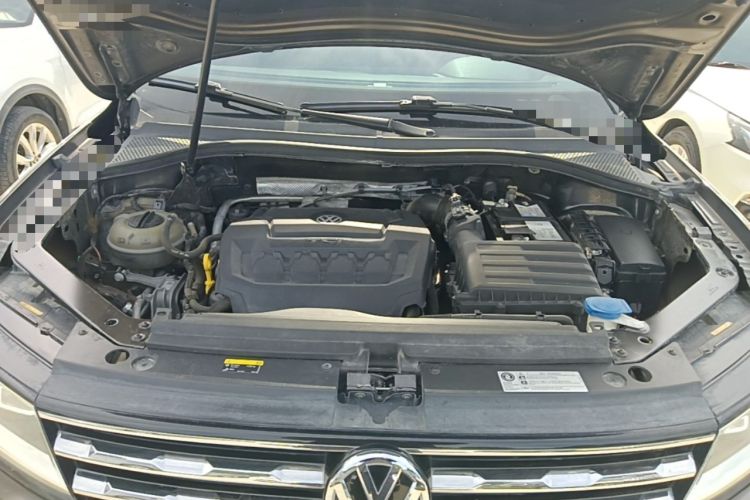 Used Volkswagen Tiguan L 2018 Facelift 330TSI Automatic Two-Wheel Drive Luxury Edition Engine Bay