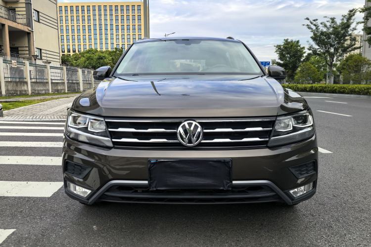 Used Volkswagen Tiguan L 2018 Revised Version 330TSI Automatic Two-Wheel Drive Trendy Edition Exterior 1