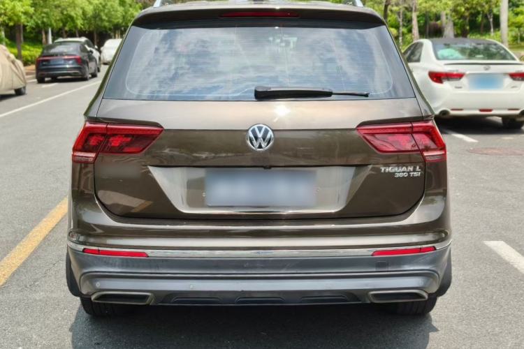 Used Volkswagen Tiguan L 2018 380TSI Automatic All-Wheel Drive Luxury Edition Exterior 2