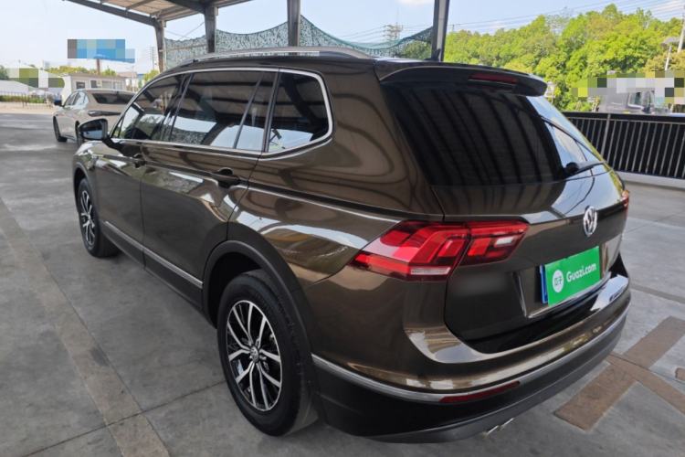 Used Volkswagen Tiguan L 2018 330TSI Automatic Two-Wheel Drive Luxury Edition Exterior 2