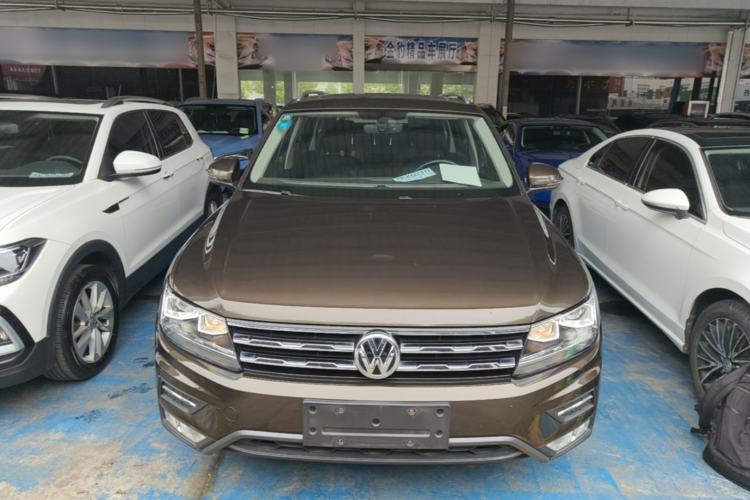 Used Volkswagen Tiguan L 2018 Facelift 330TSI Automatic Two-Wheel Drive Luxury Edition Front