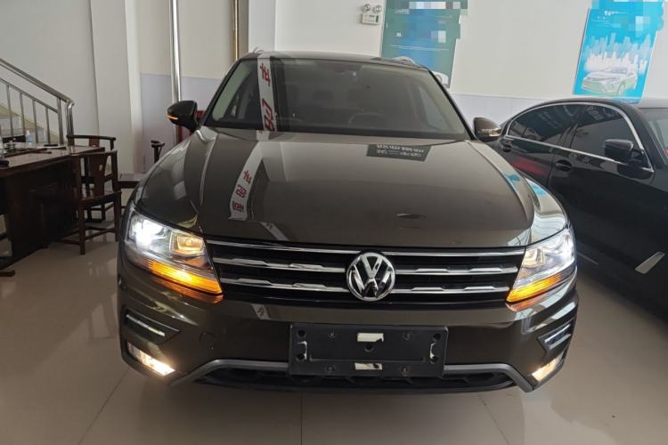 Used Volkswagen Tiguan L 2018 330TSI Automatic Two-Wheel Drive Luxury Edition Front