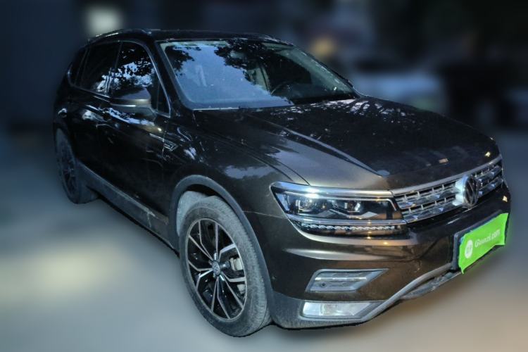 Used Volkswagen Tiguan L 2018 380TSI Automatic All-Wheel Drive Flagship Edition Front Right 45 Deg