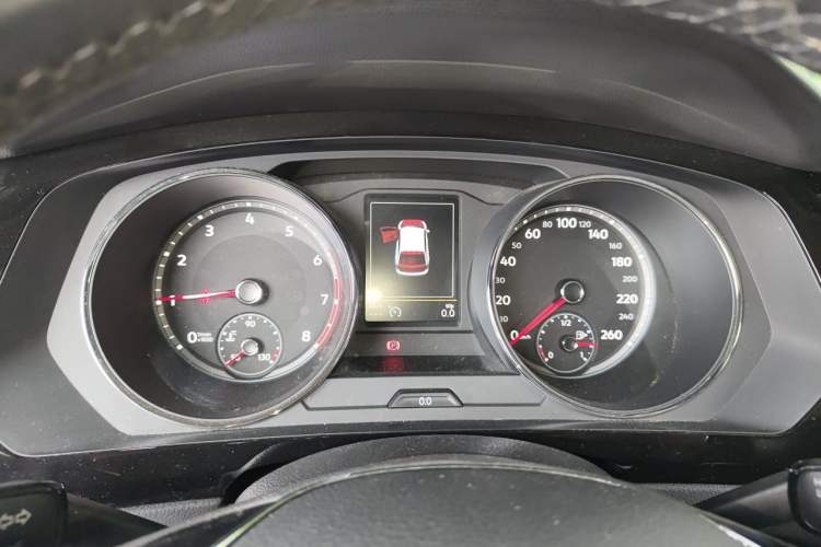 Used Volkswagen Tiguan L 2018 380TSI Automatic All-Wheel Drive Luxury Edition Instrument Cluster