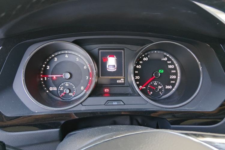 Used Volkswagen Tiguan L 2018 330TSI Automatic Two-Wheel Drive Luxury Edition Instrument Cluster