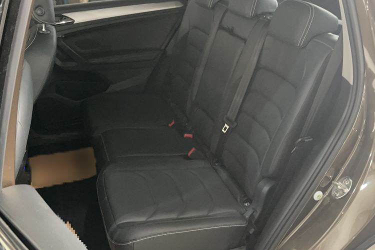 Used Volkswagen Tiguan L 2018 Facelift 330TSI Automatic Two-Wheel Drive Luxury Edition Interior 1