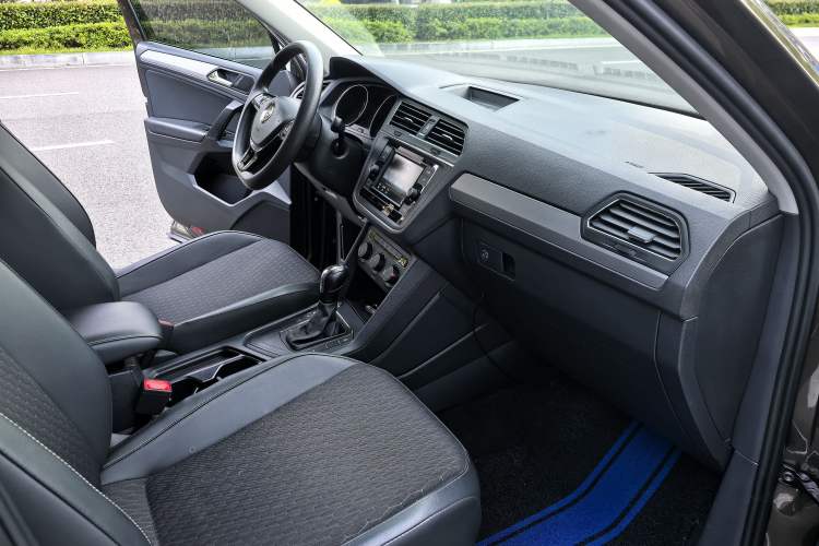 Used Volkswagen Tiguan L 2018 Revised Version 330TSI Automatic Two-Wheel Drive Trendy Edition Interior 4