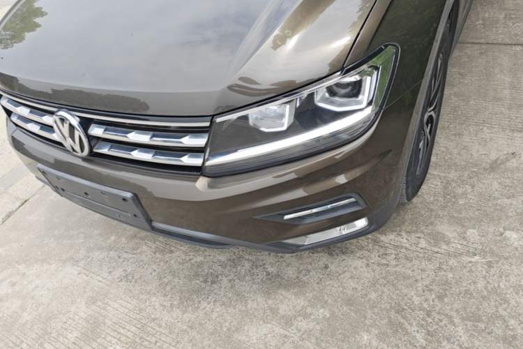 Used Volkswagen Tiguan L 2018 330TSI Automatic Two-Wheel Drive Luxury Edition Left Front Headlight